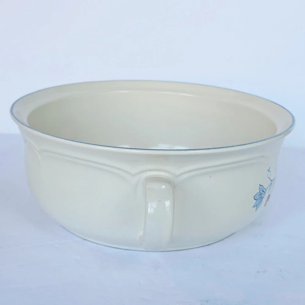 Vintage Cordella Bluet Floral Stoneware Casserole Dish Lid Round Farmhouse